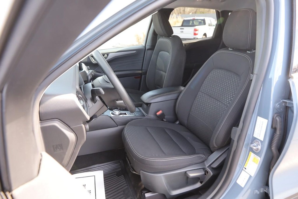 Ford Escape Vehicle Image 09