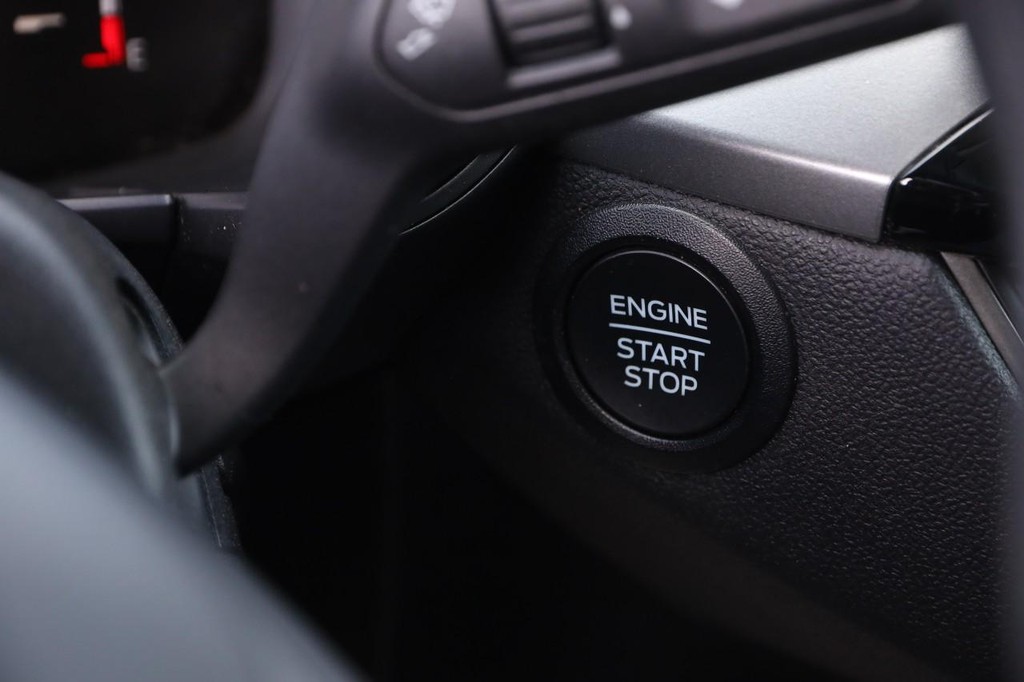 Ford Escape Vehicle Image 15