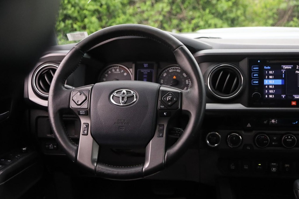 Toyota Tacoma Vehicle Image 23