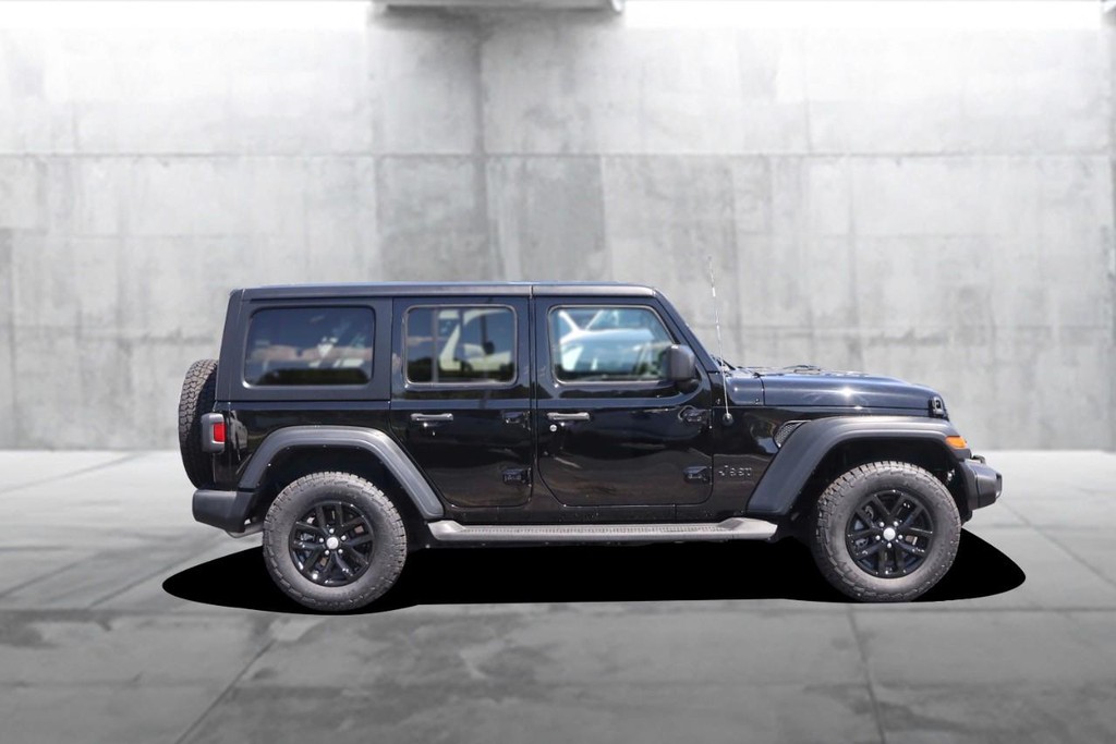 Jeep Wrangler Vehicle Image 05