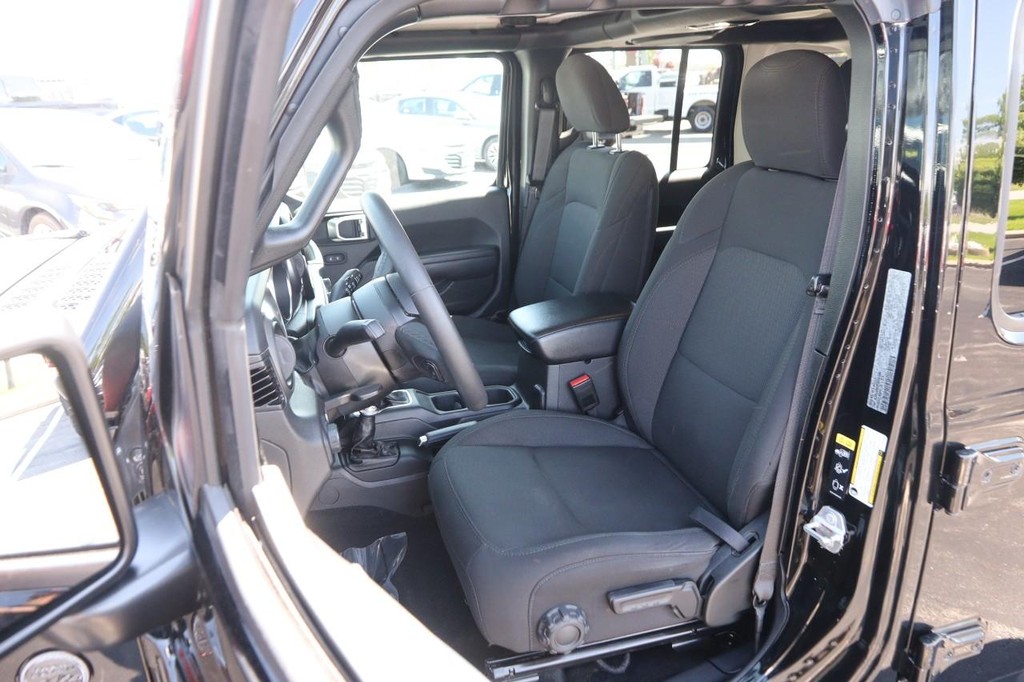 Jeep Wrangler Vehicle Image 08