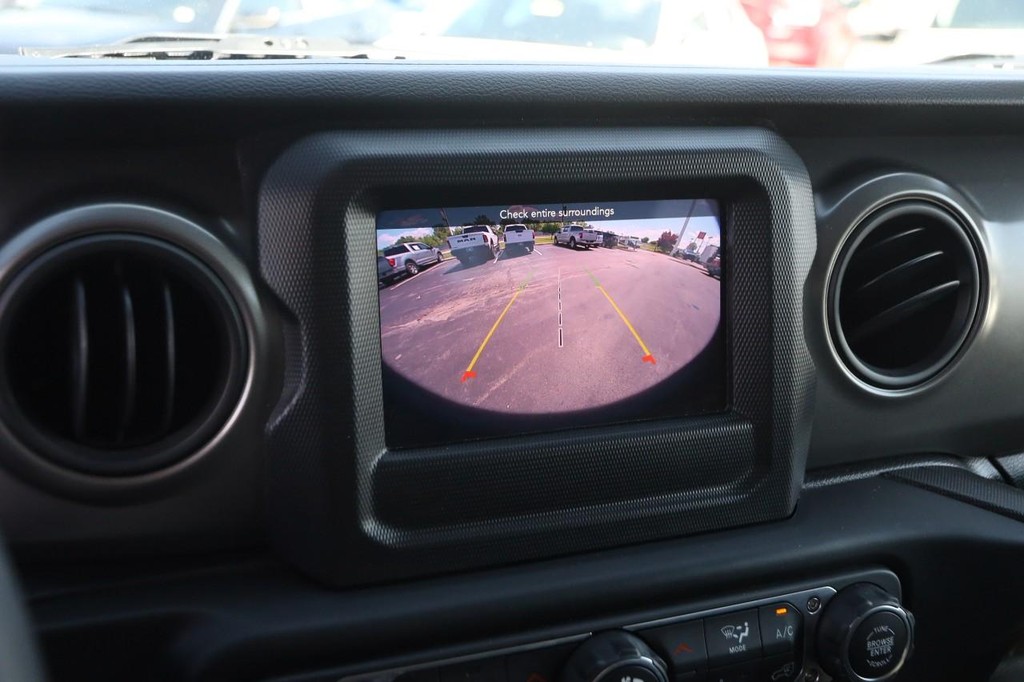 Jeep Wrangler Vehicle Image 16