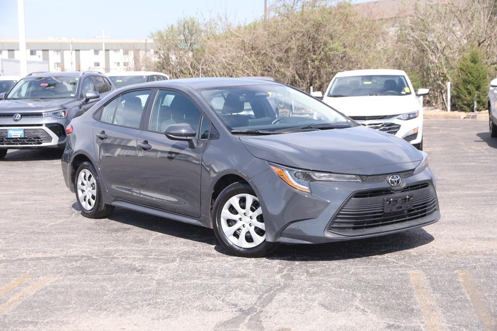 Toyota Corolla Vehicle Image 02