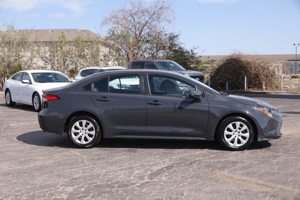 Toyota Corolla Vehicle Image 06