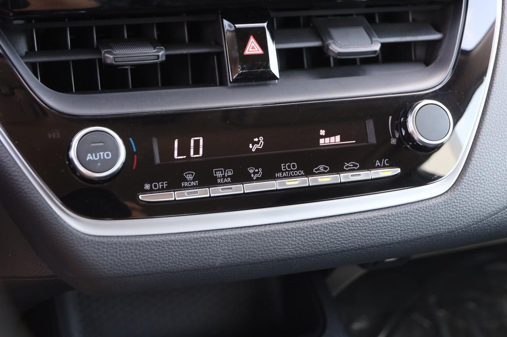 Toyota Corolla Vehicle Image 17