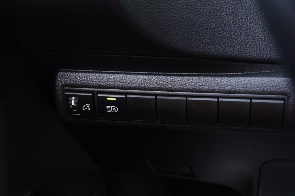 Toyota Corolla Vehicle Image 18