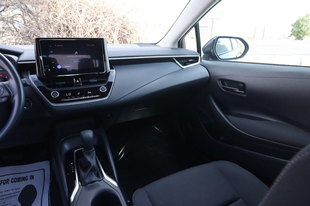 Toyota Corolla Vehicle Image 23