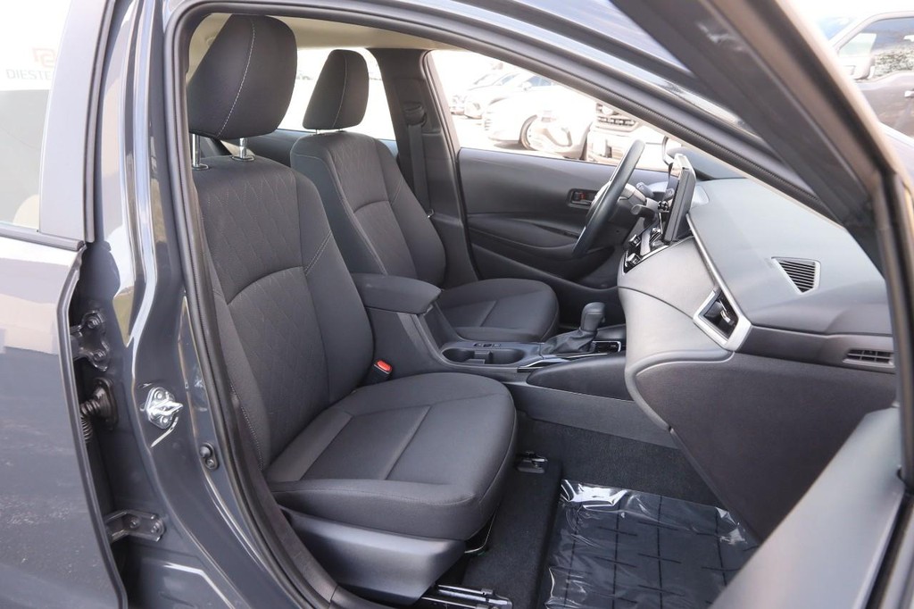 Toyota Corolla Vehicle Image 24