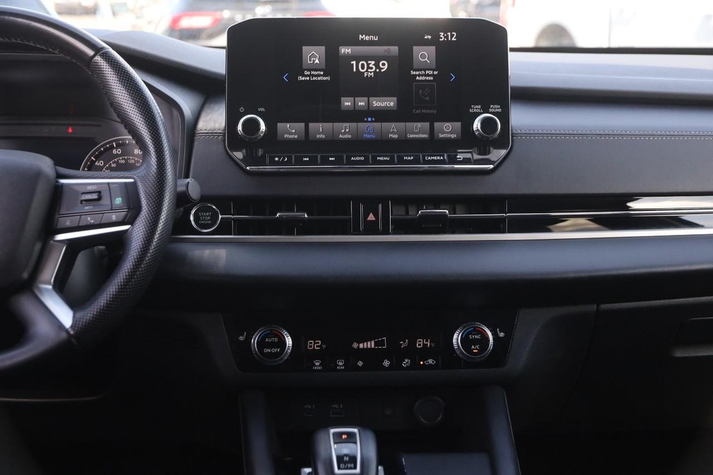 Mitsubishi Outlander Vehicle Full-screen Gallery Image 26