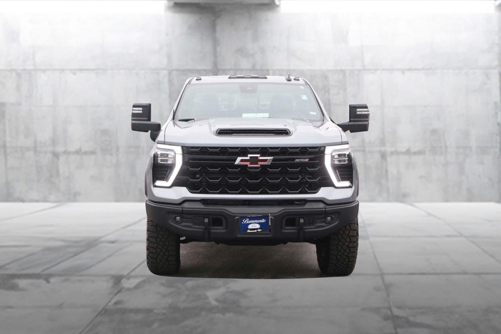 Chevrolet Silverado 2500HD Vehicle Image 04