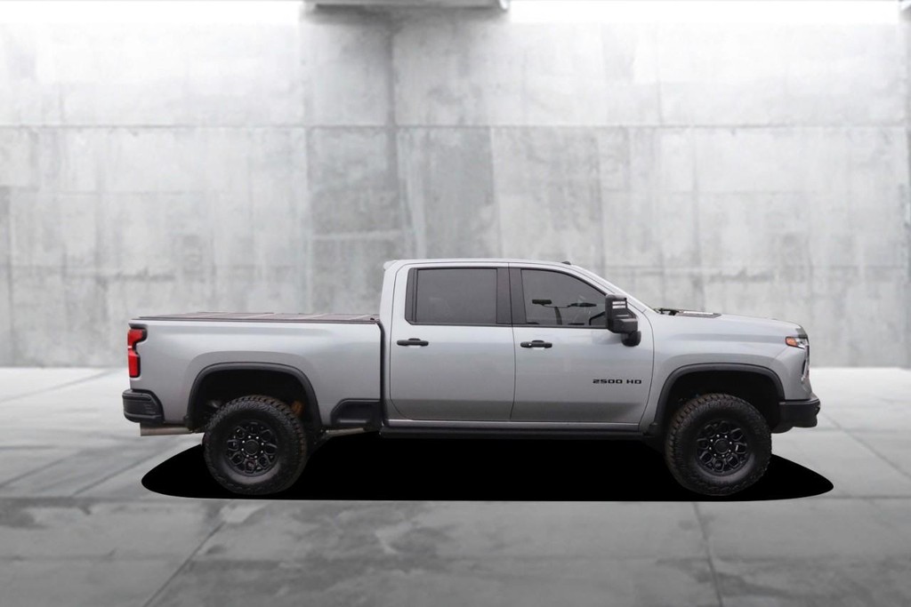Chevrolet Silverado 2500HD Vehicle Image 05