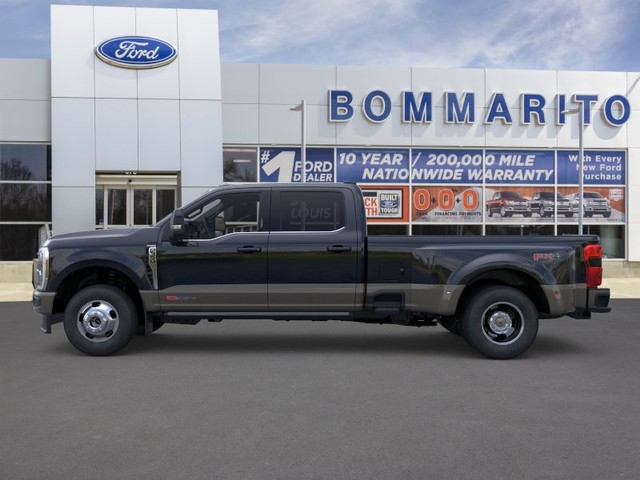 Ford Super Duty F-350 DRW Vehicle Image 03