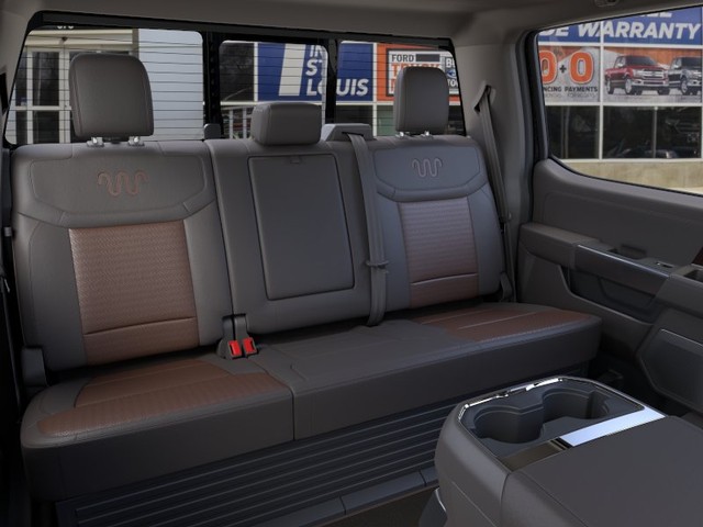 Ford Super Duty F-350 DRW Vehicle Image 11