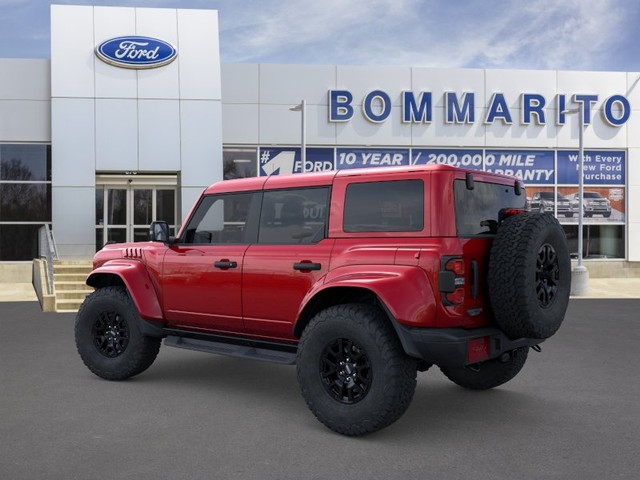 Ford Bronco Vehicle Full-screen Gallery Image 4