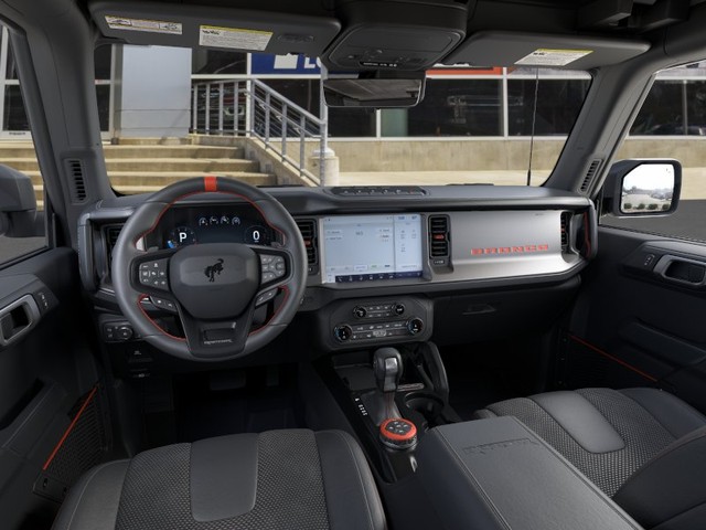 Ford Bronco Vehicle Full-screen Gallery Image 9