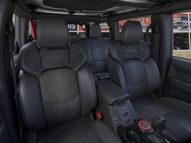 Ford Bronco Vehicle Full-screen Gallery Image 10