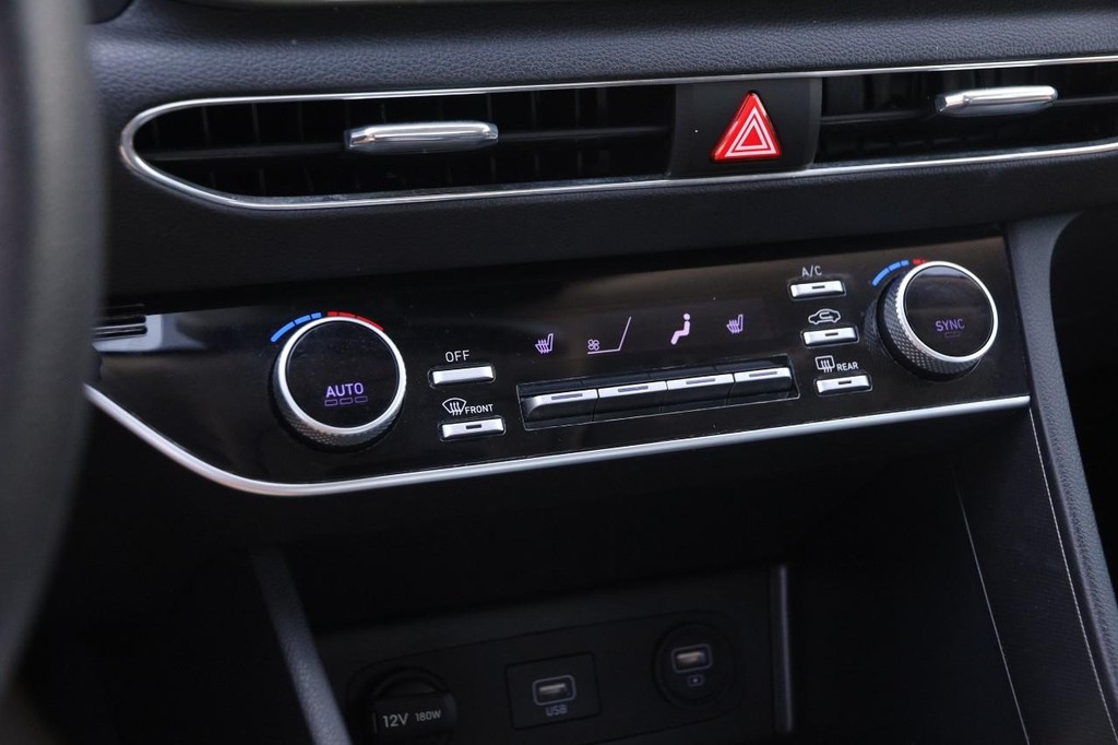 Hyundai Sonata Vehicle Image 19