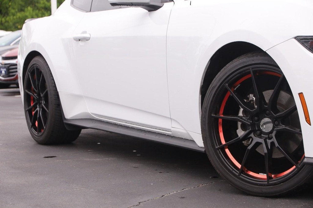 Ford Mustang Vehicle Image 03