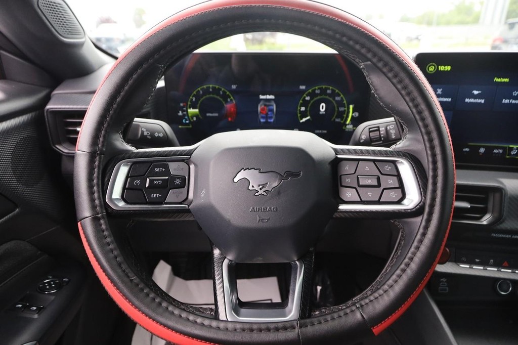 Ford Mustang Vehicle Image 10
