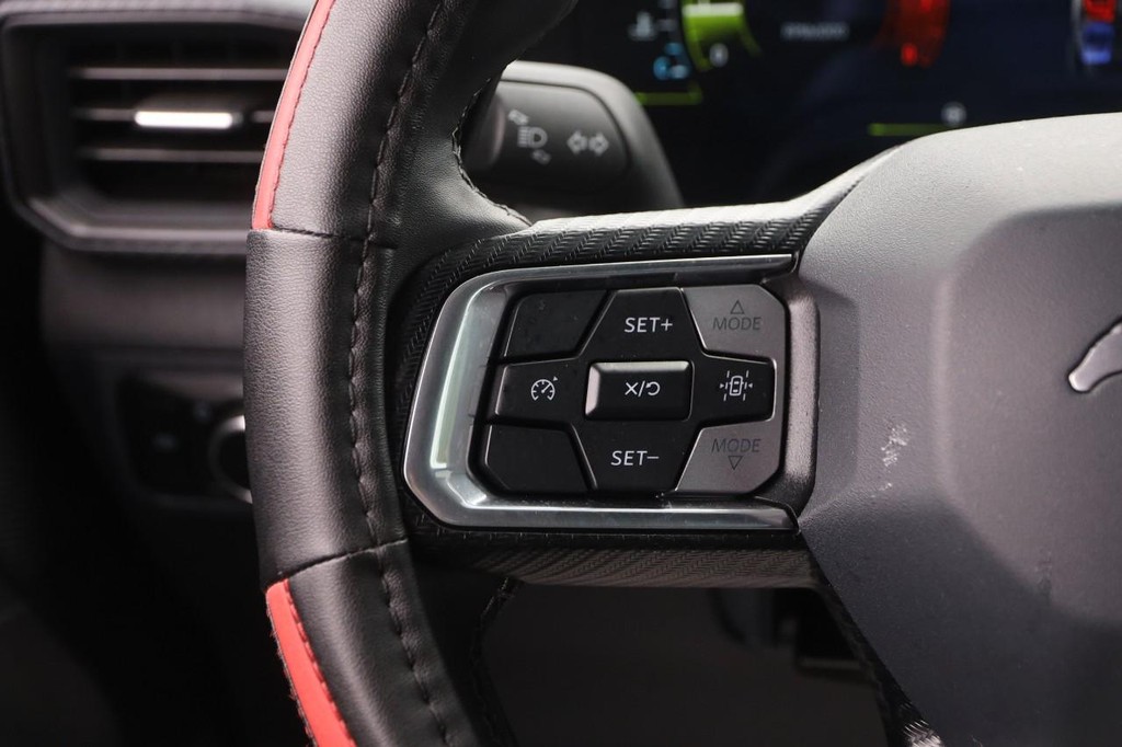 Ford Mustang Vehicle Image 11