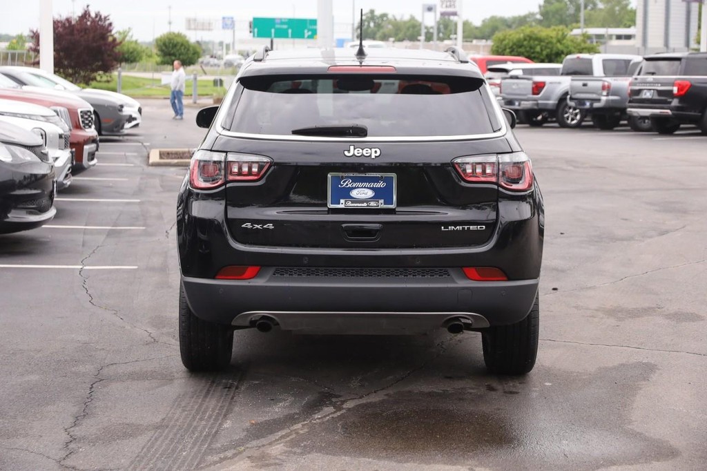 Jeep Compass Vehicle Image 06