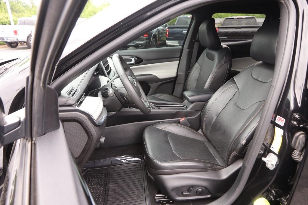Jeep Compass Vehicle Image 08