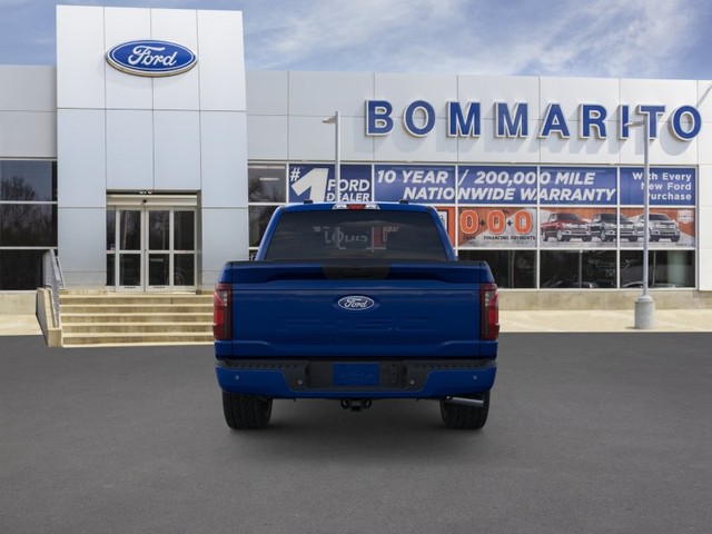 Ford F-150 Vehicle Full-screen Gallery Image 5