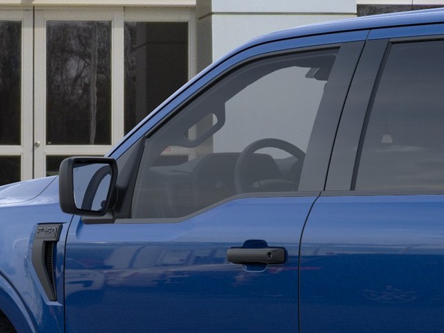 Ford F-150 Vehicle Full-screen Gallery Image 20