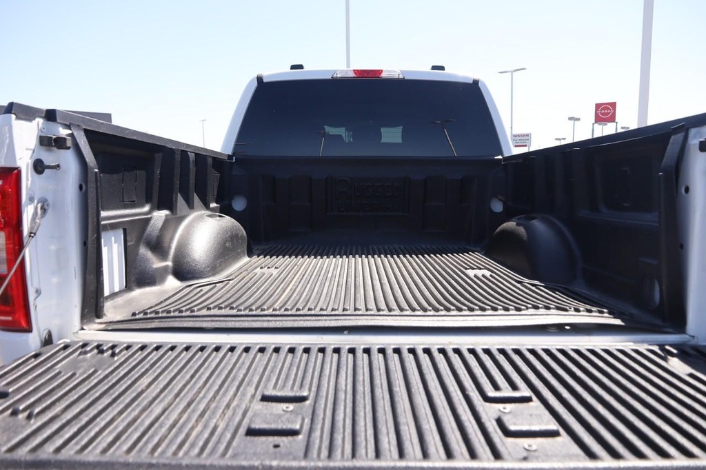 Ford F-150 Vehicle Full-screen Gallery Image 7
