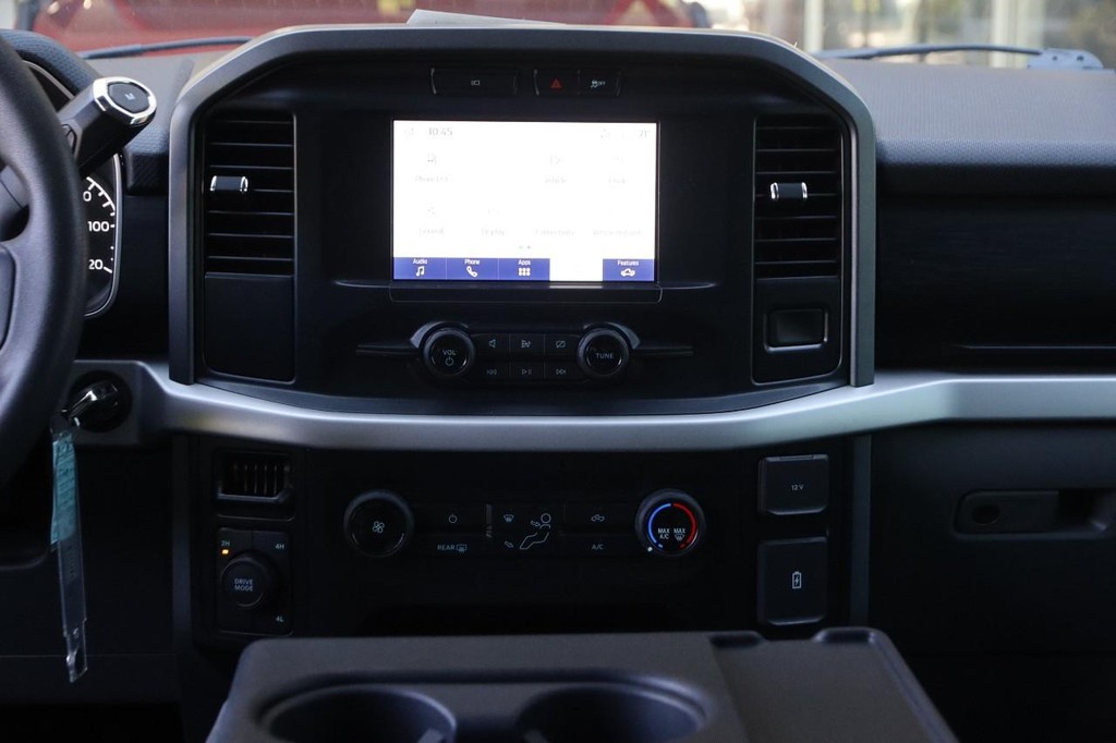 Ford F-150 Vehicle Full-screen Gallery Image 21