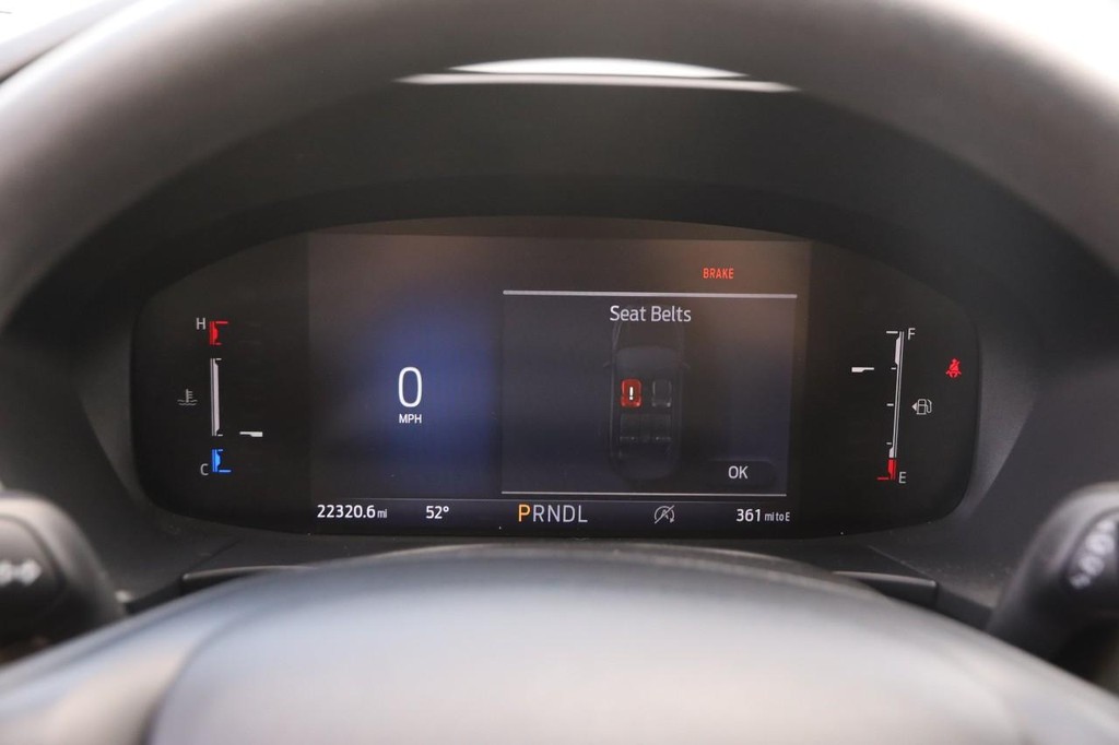 Ford Escape Vehicle Full-screen Gallery Image 13