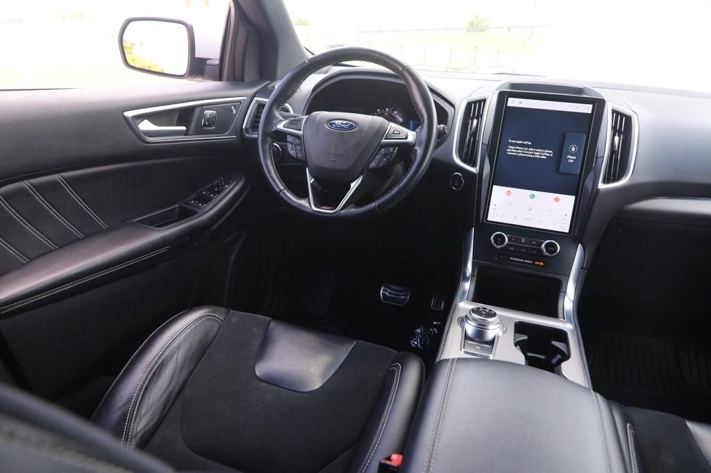 Ford Edge Vehicle Full-screen Gallery Image 22