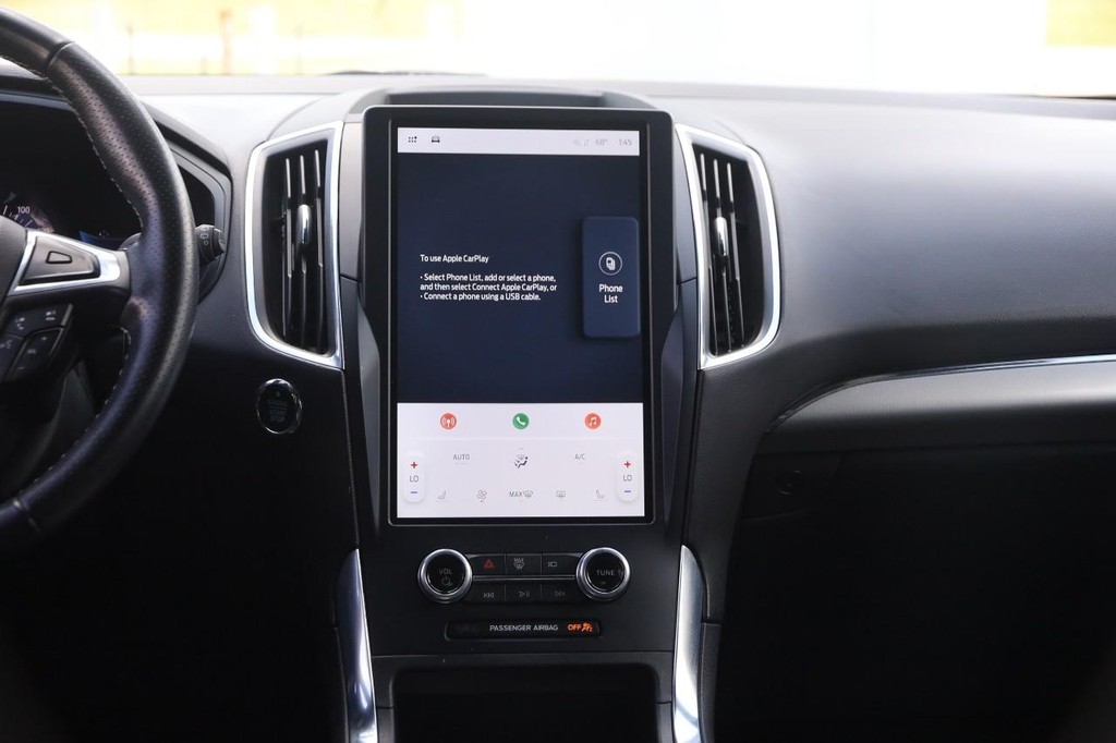 Ford Edge Vehicle Full-screen Gallery Image 24