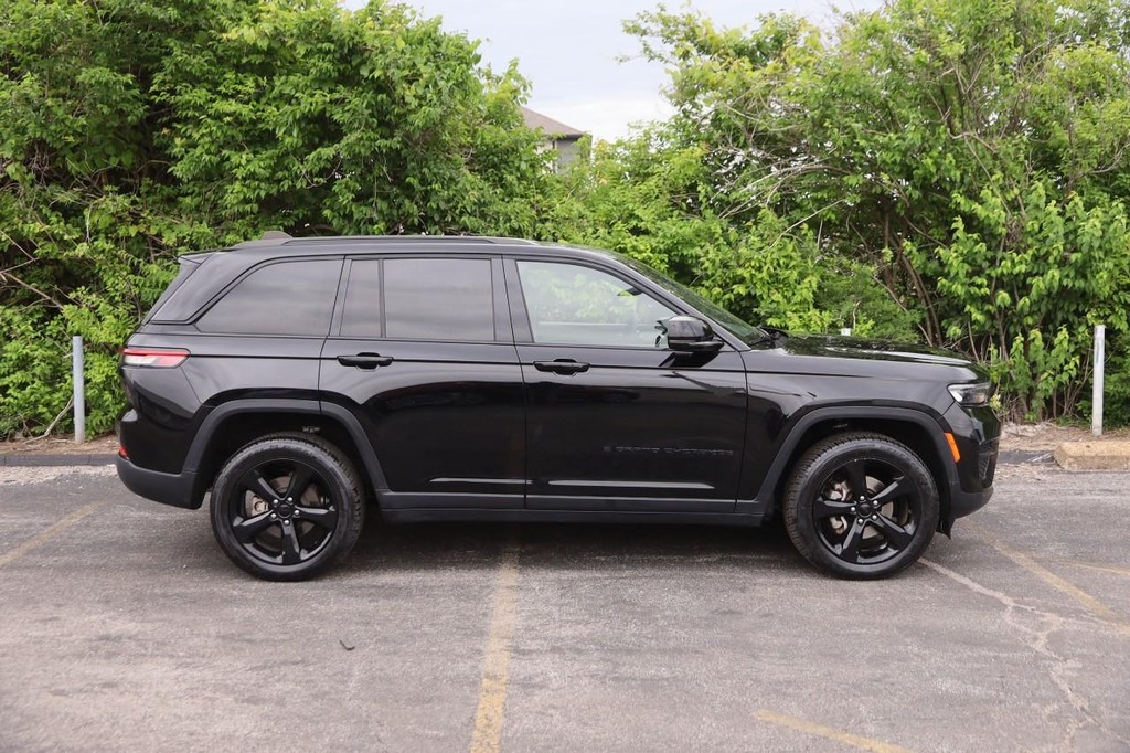 Jeep Grand Cherokee Vehicle Full-screen Gallery Image 5