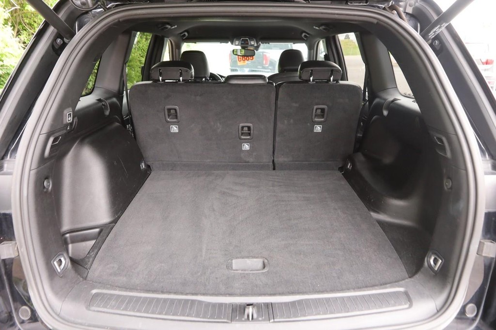 Jeep Grand Cherokee Vehicle Full-screen Gallery Image 7