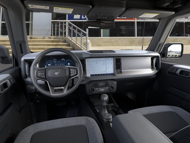 Ford Bronco Vehicle Image 09