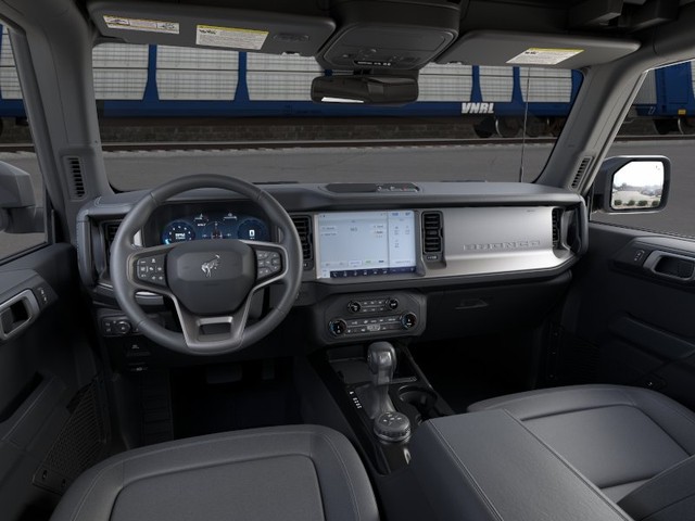 Ford Bronco Vehicle Image 09