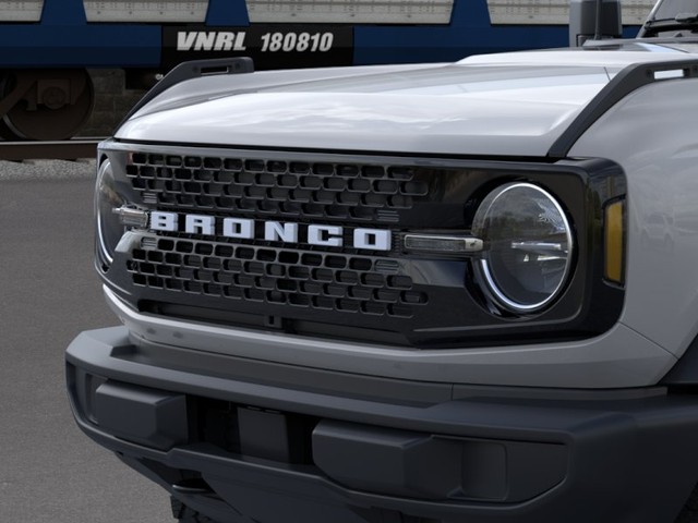 Ford Bronco Vehicle Image 19