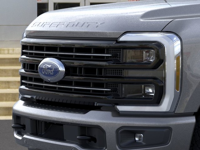 Ford Super Duty F-250 SRW Vehicle Image 17