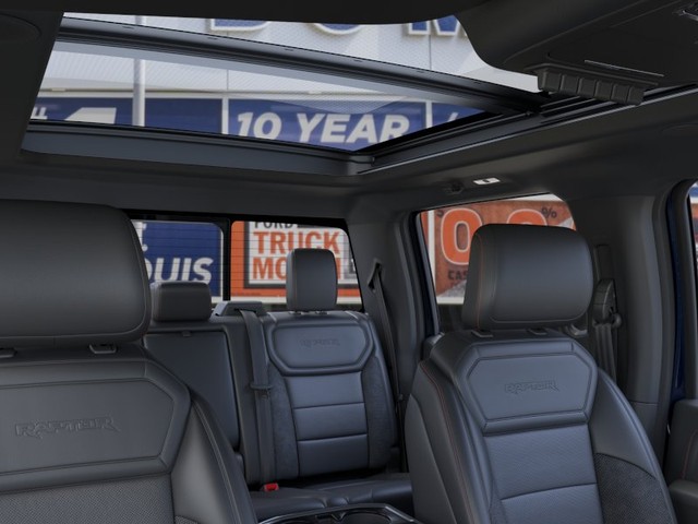 Ford F-150 Vehicle Full-screen Gallery Image 22