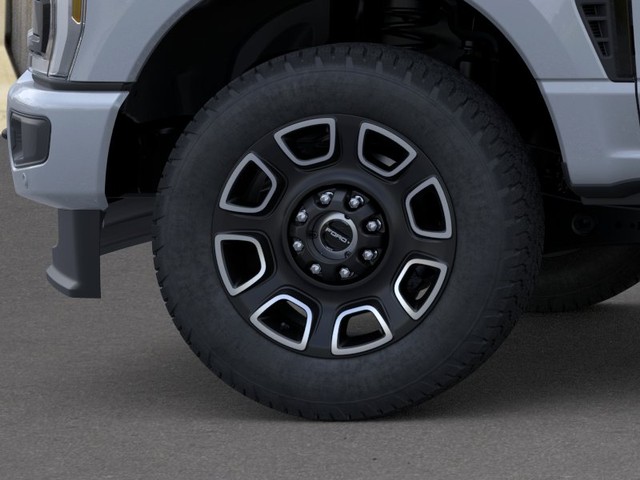 Ford Super Duty F-350 SRW Vehicle Image 19