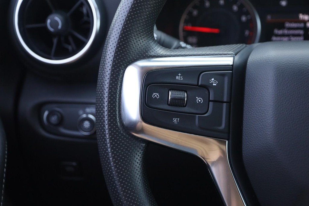 Chevrolet Blazer Vehicle Full-screen Gallery Image 11