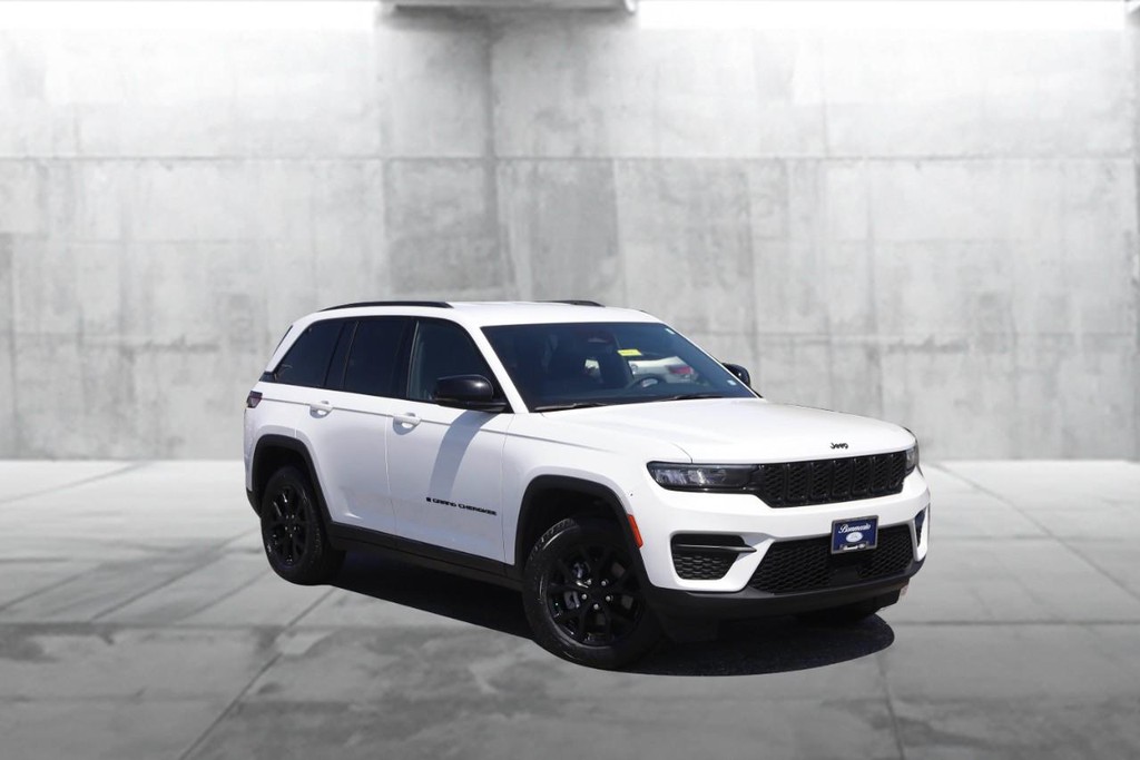 Jeep Grand Cherokee Vehicle Full-screen Gallery Image 2