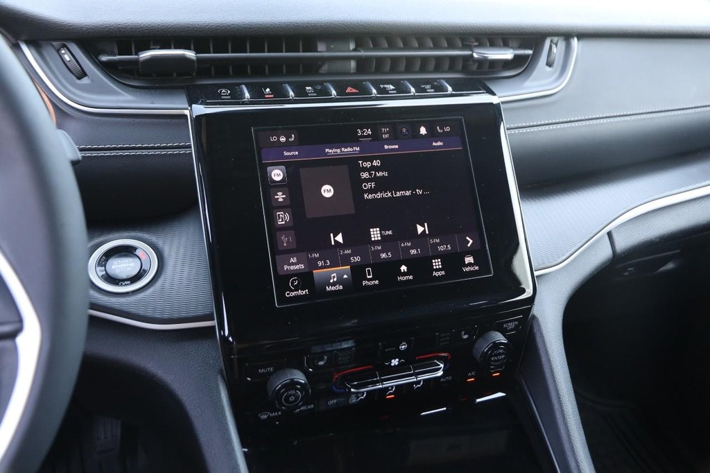 Jeep Grand Cherokee Vehicle Full-screen Gallery Image 15