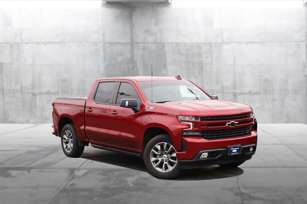 Chevrolet Silverado 1500 LTD Vehicle Full-screen Gallery Image 02
