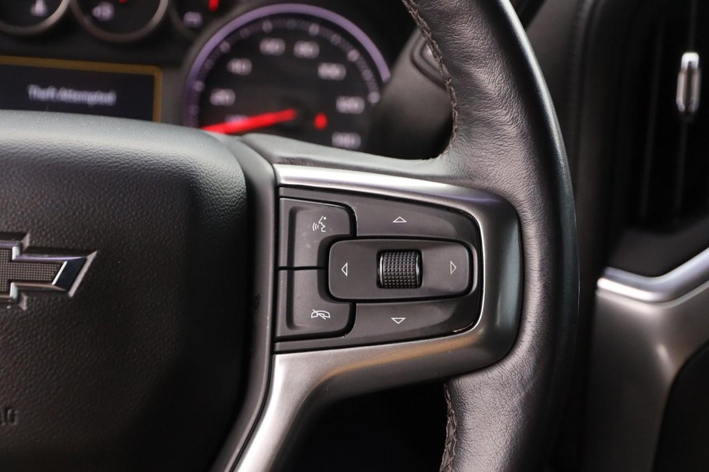 Chevrolet Silverado 1500 LTD Vehicle Full-screen Gallery Image 13