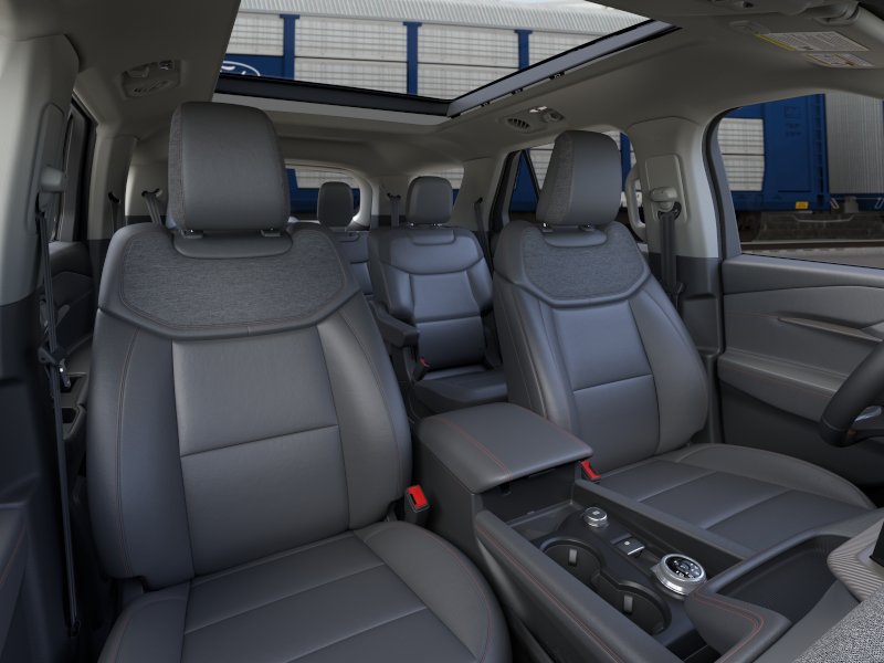 Ford Explorer Vehicle Image 10