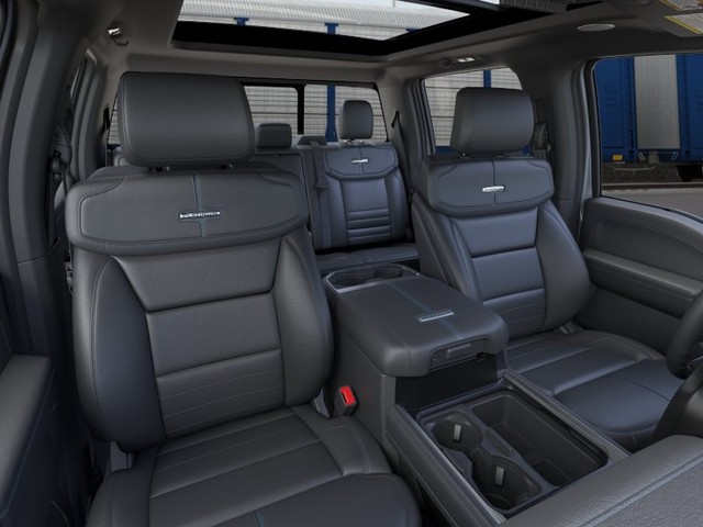 Ford Super Duty F-250 SRW Vehicle Image 10