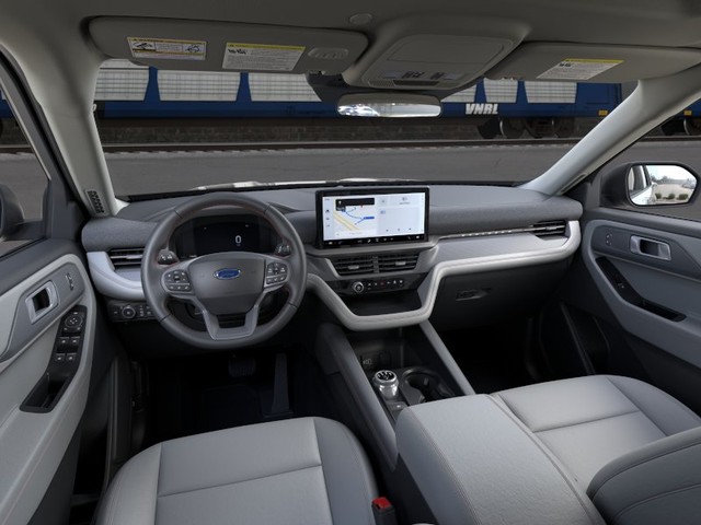 Ford Explorer Vehicle Image 09