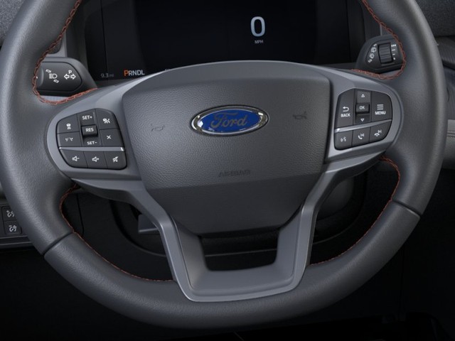 Ford Explorer Vehicle Image 12